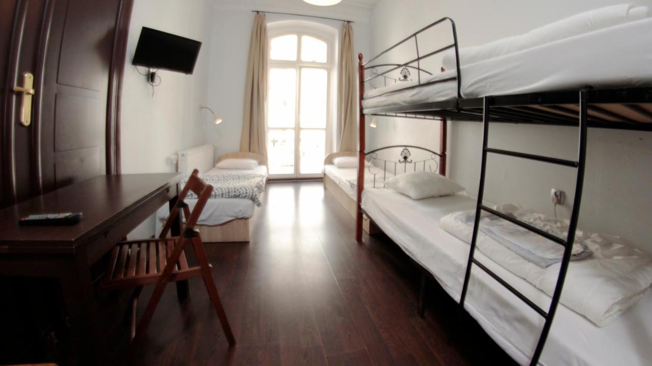 Pit Stop Hostel Πόζναν Εξωτερικό φωτογραφία